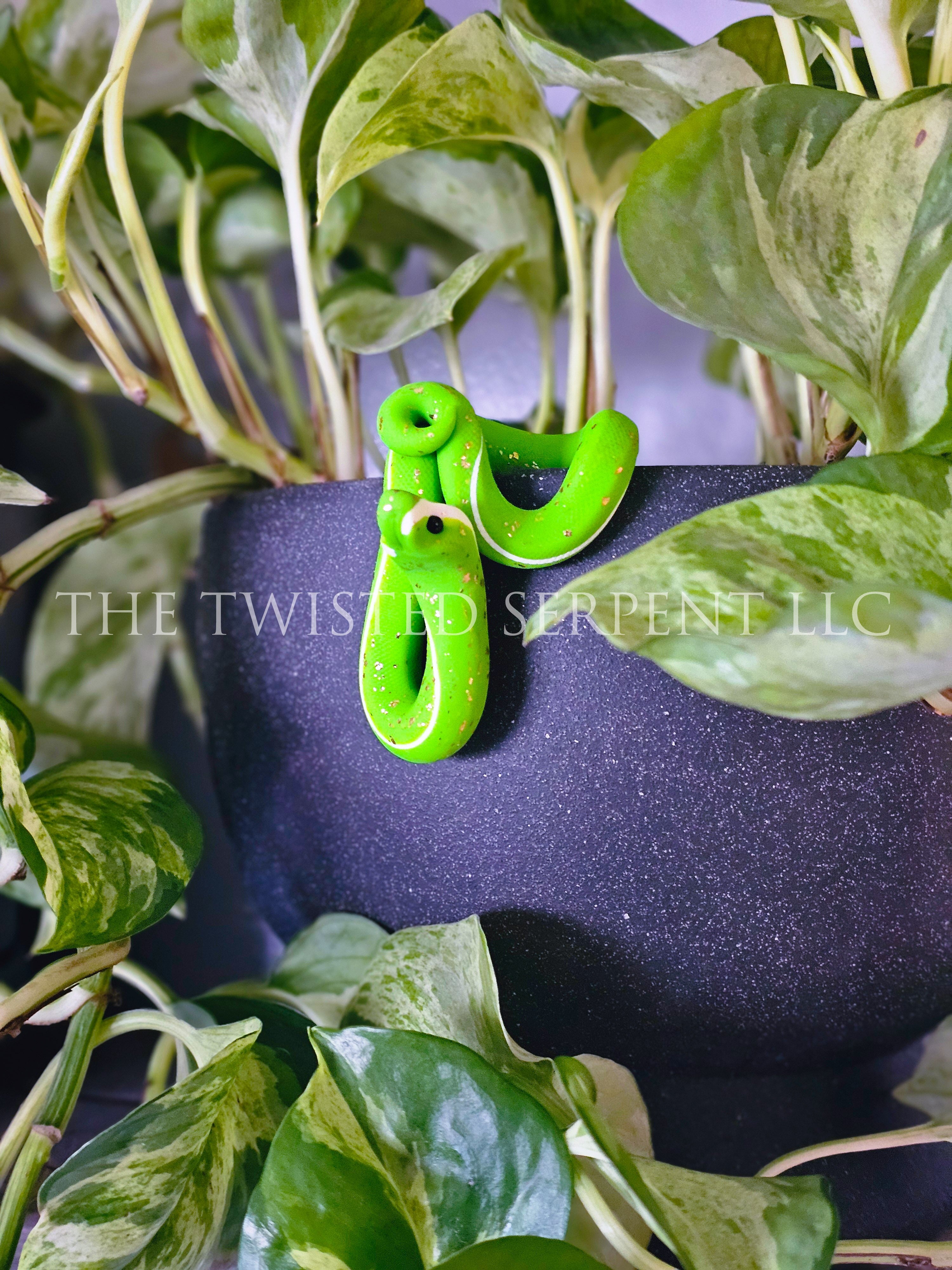 Granny Smith Green, White & Gold